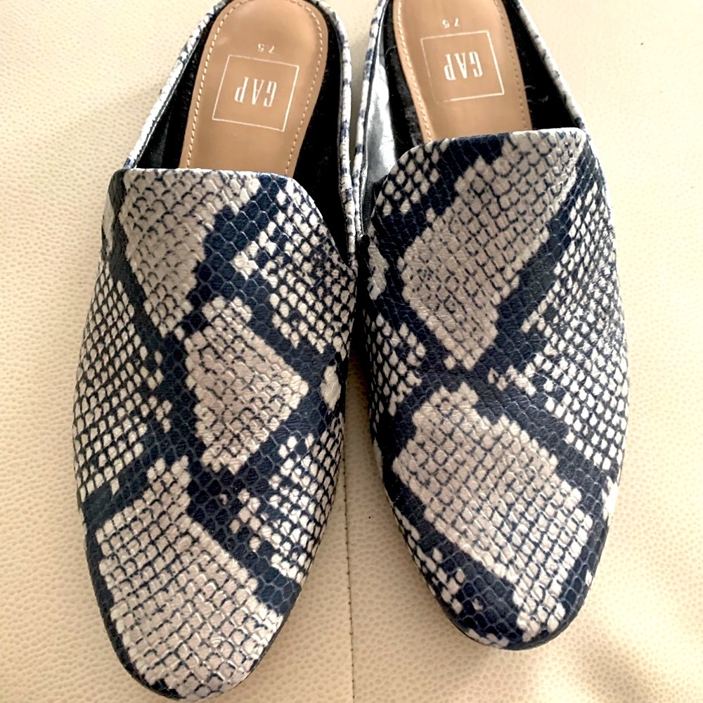 GAP Snakeskin Mules Slip On Women’s 7.5 Navy Casual Career Everyday - Picture 4 of 7
